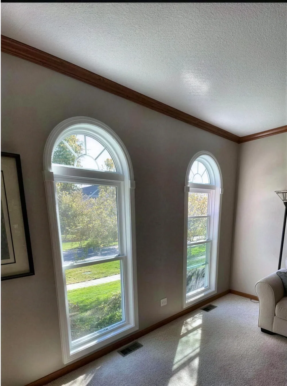 Arched double-hung